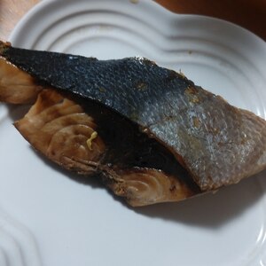 これぞ定番！！ぶりの照り焼き